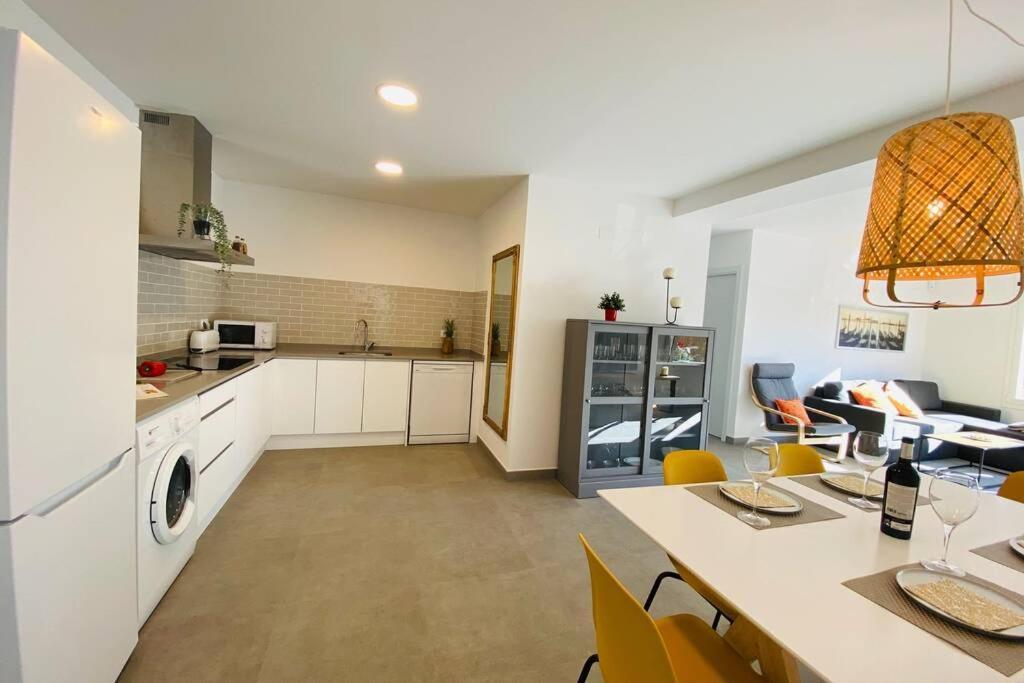 70 M2, Apartamento Cerca De La Playa, Apto Minusvalidos. 罗萨斯 外观 照片