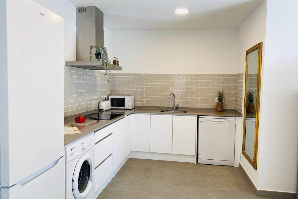 70 M2, Apartamento Cerca De La Playa, Apto Minusvalidos. 罗萨斯 外观 照片