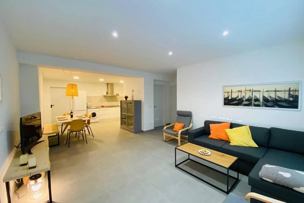 70 M2, Apartamento Cerca De La Playa, Apto Minusvalidos. 罗萨斯 外观 照片