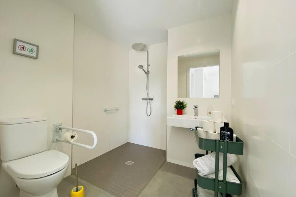 70 M2, Apartamento Cerca De La Playa, Apto Minusvalidos. 罗萨斯 外观 照片